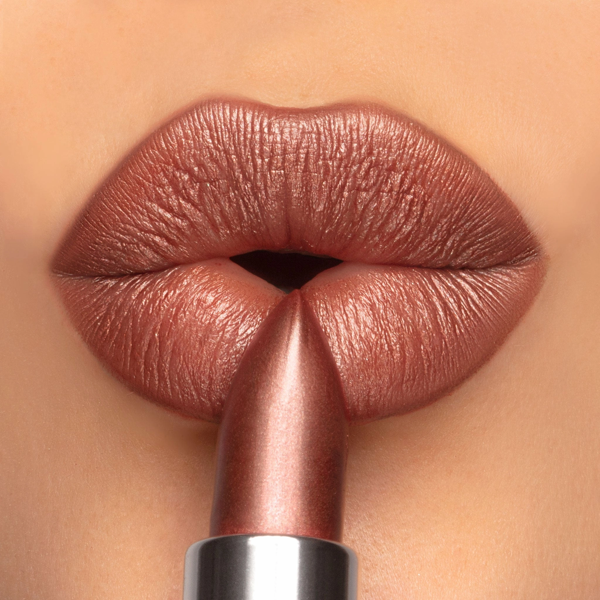 Diva Cr??me | A Frosted Rich Bronze with Gold Shimmer Lipstick