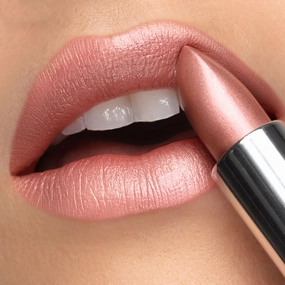 Glamour Cr??me | A Frosted Blushing Peach Lipstick With Gold and Rose Shimmer