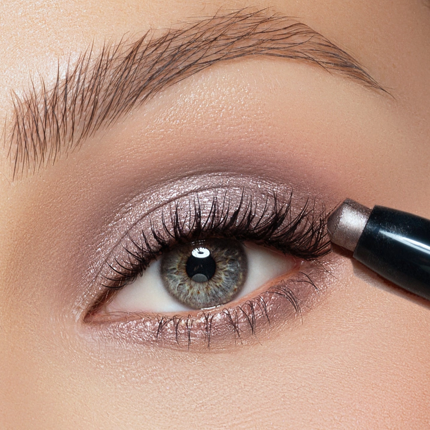 Ring Light | A Misty Neutral Mauve Shimmer Eyeshadow Stick
