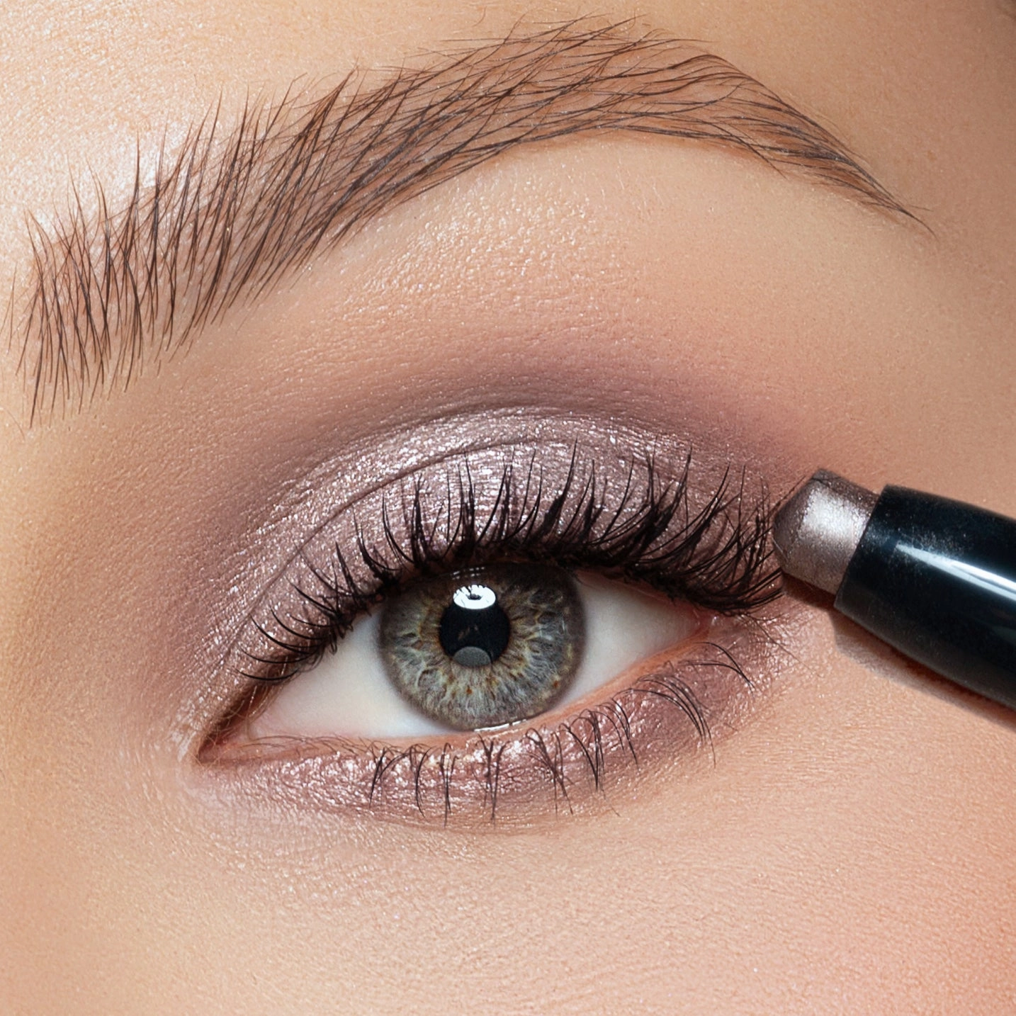Ring Light | A Misty Neutral Mauve Shimmer Eyeshadow Stick